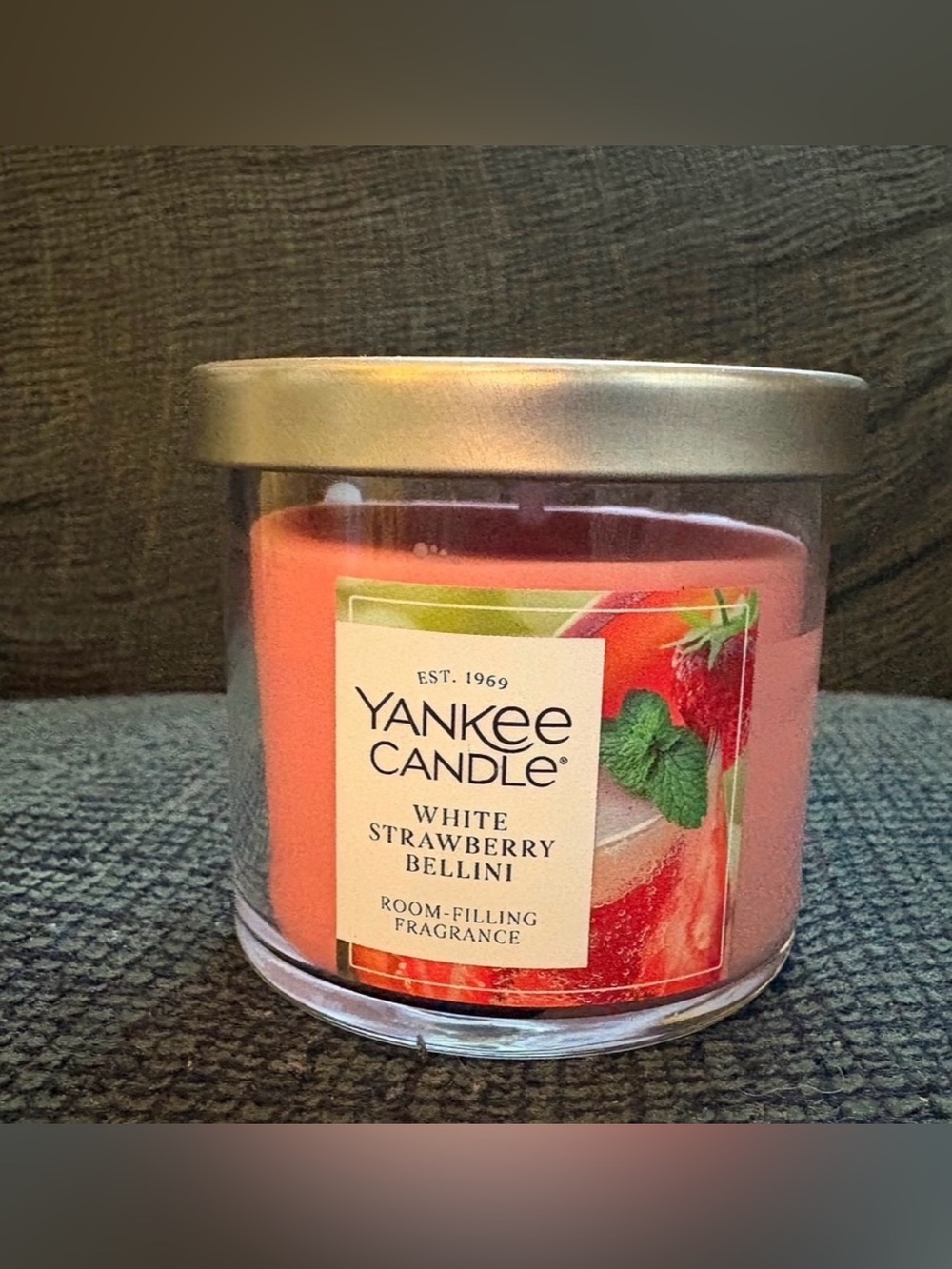 Yankee Candle NWT White Strawberry Bellini Mini 4.3 OZ Candle